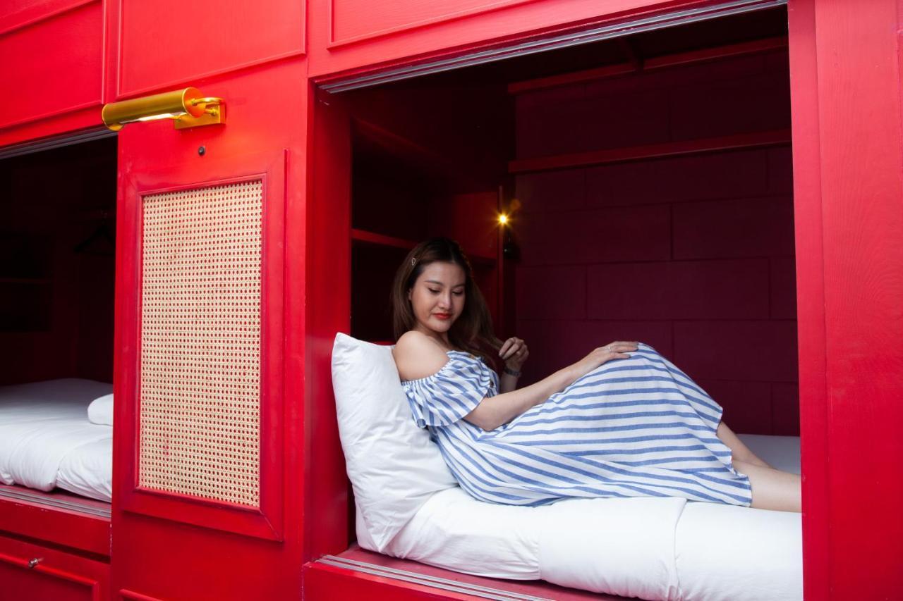 Azure Hostel Бангкок Экстерьер фото
